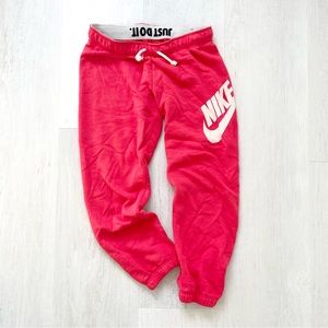 Nike capri sweatpants elastic joggers